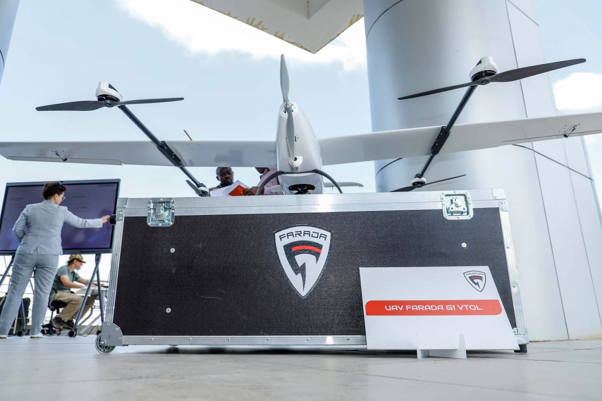 Skrzynia transportowa UAV Farada G1 VTOL podczas wdrożenia w Kenii
